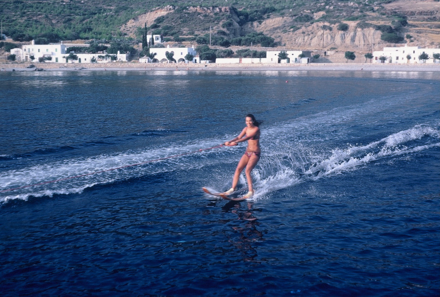 κοπέλα σκιέρ στο Καψάλι